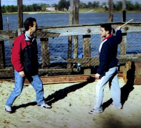 dp_b01.jpg (23456 bytes)